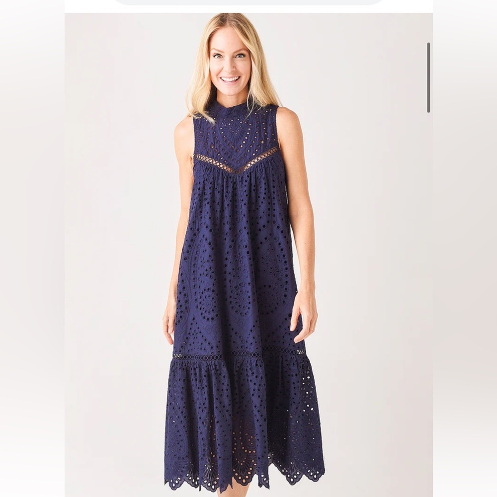 BB DAKOTA Women's Good To Sea You
Dress Elegant Navy Eyelet Dress Sz:XS P